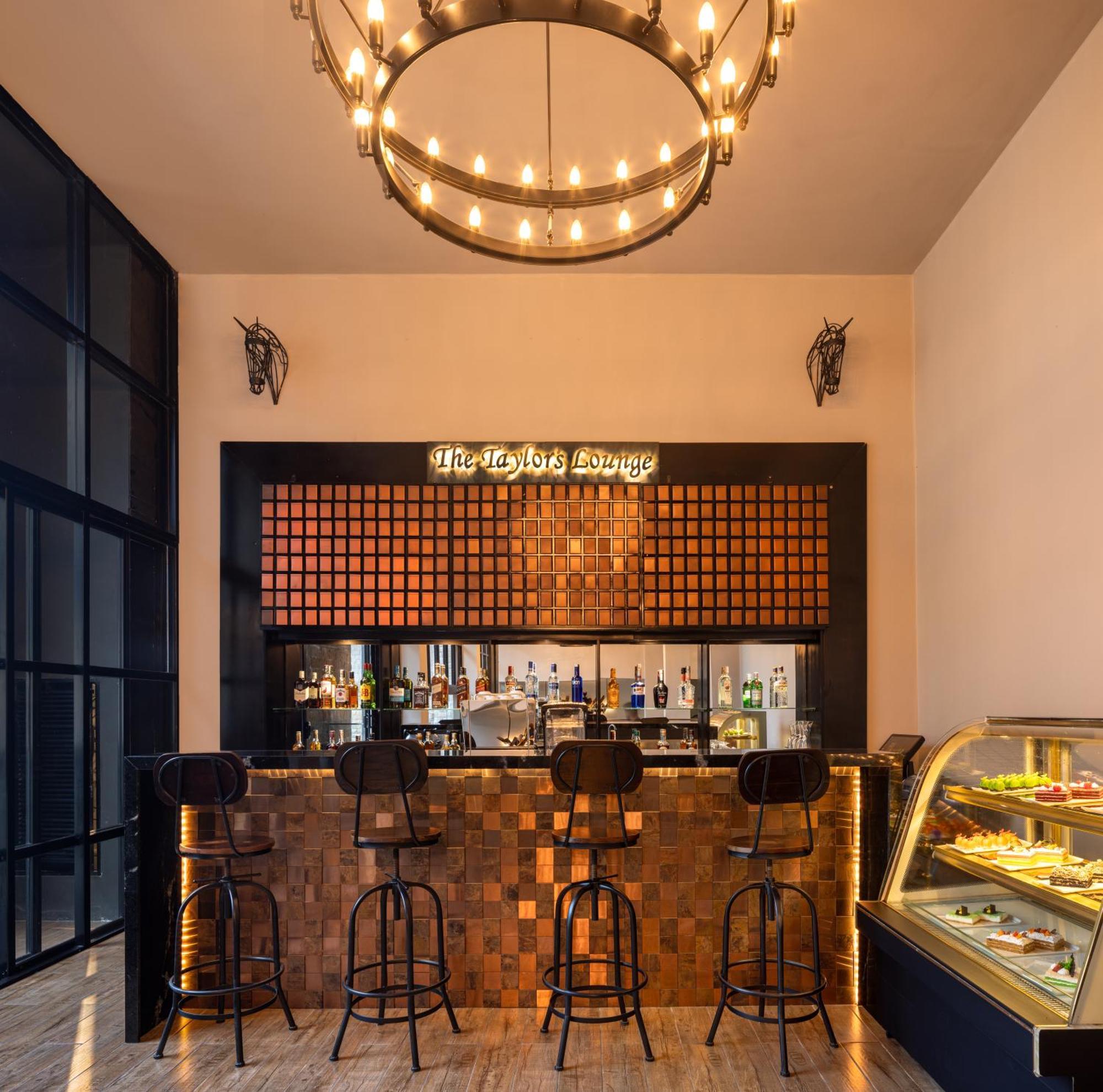 The Golden Ridge Hotel Νουβάρα Ελίγια Εξωτερικό φωτογραφία