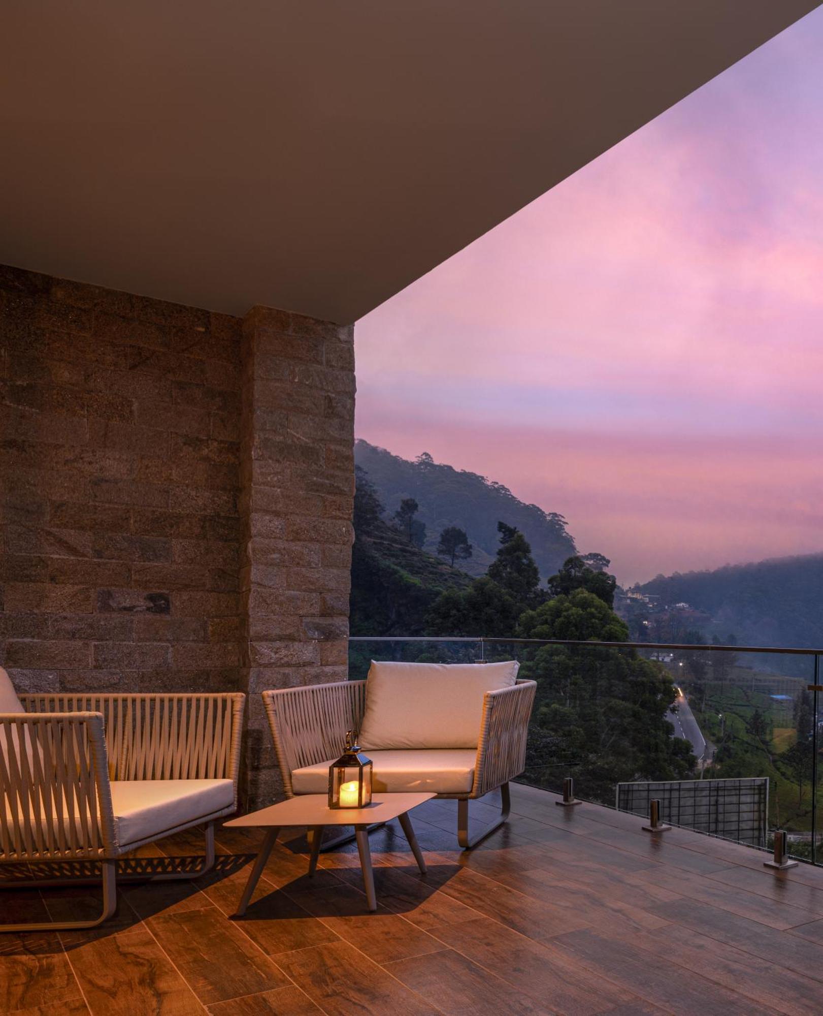 The Golden Ridge Hotel Νουβάρα Ελίγια Εξωτερικό φωτογραφία